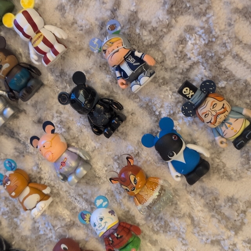 any 2 Vinylmations